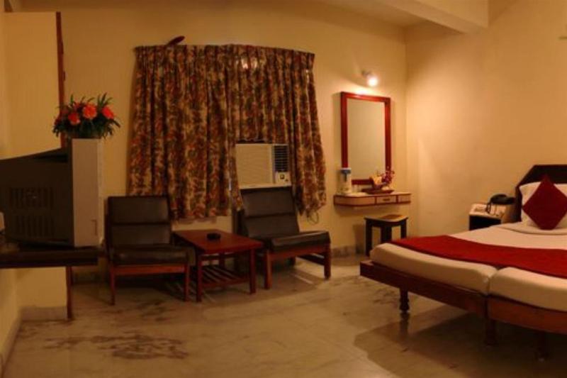 Hotel Ram International Pondicherry Exterior photo