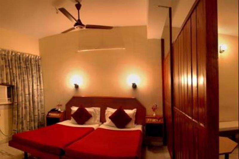 Hotel Ram International Pondicherry Exterior photo